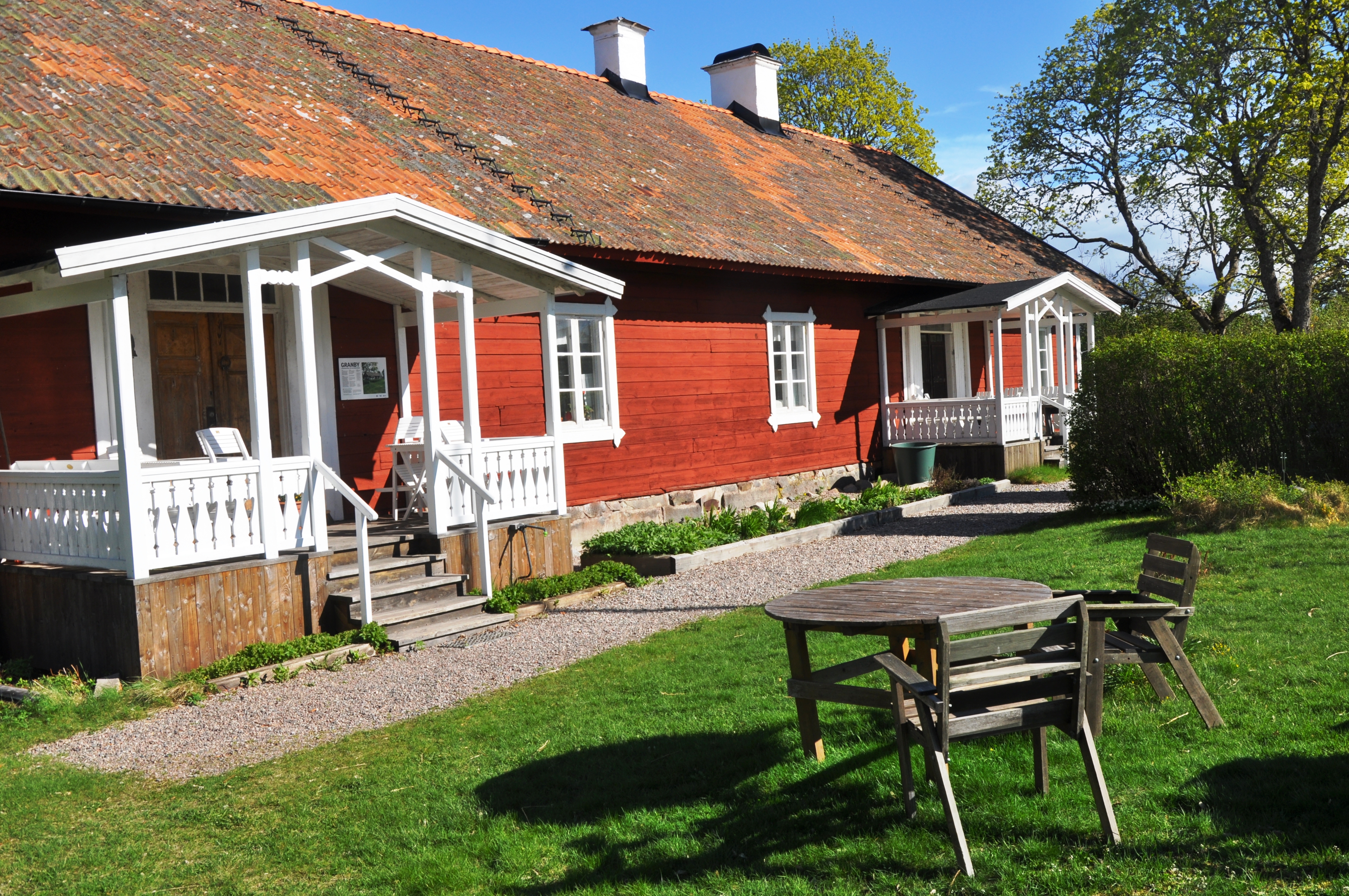 Sommarcafé och sommarutställning