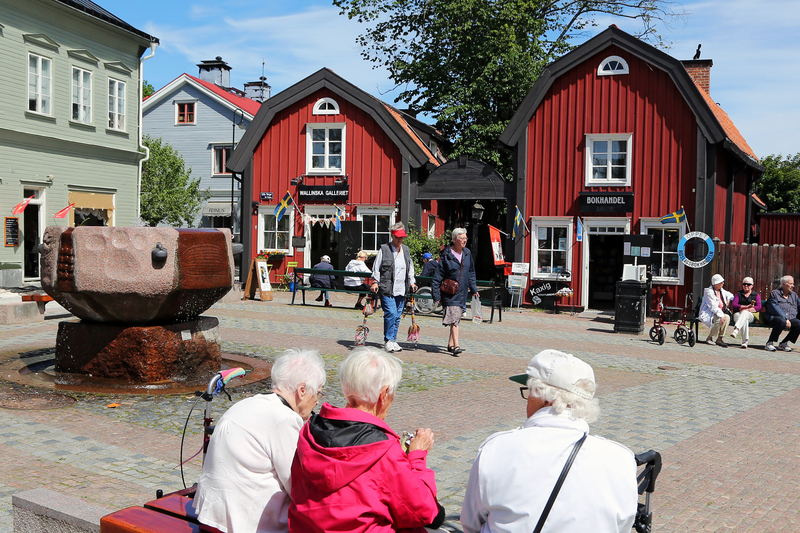 NORRTÄLJE 2014-06-26Bebyggelse vid Lilla Torget i centrala Norrtälje.  Foto: Johan Bjurer / TT Kod: 10431