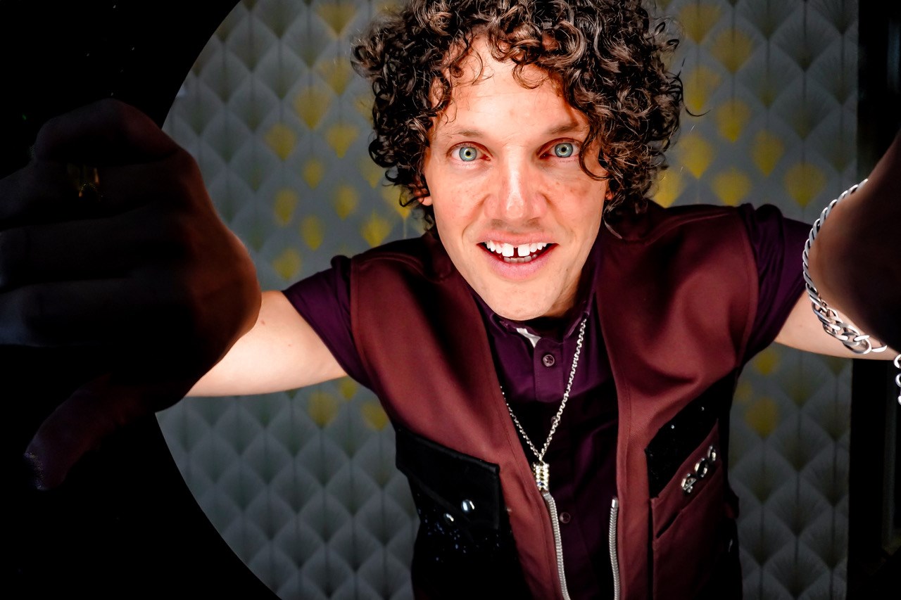 Nassim Al Fakir leker titut