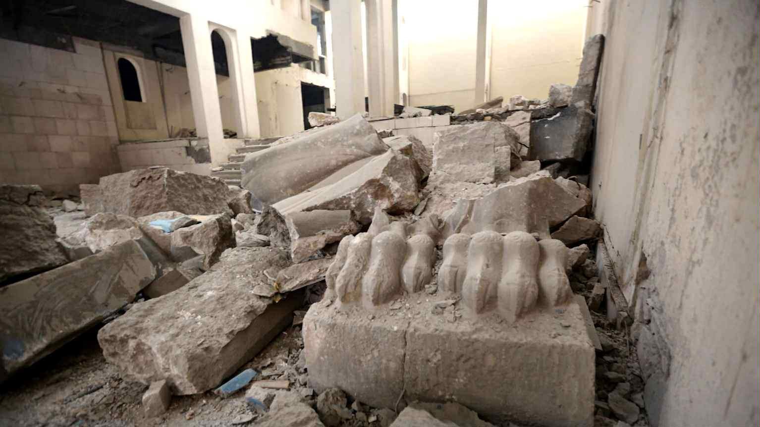 Förstörd antik byggnad