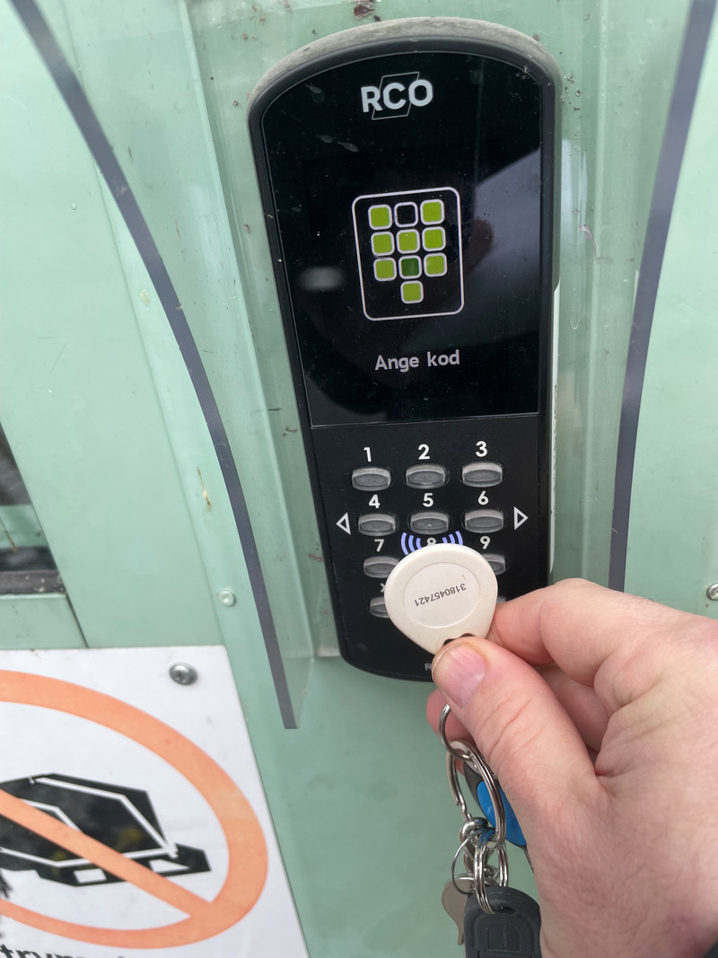 Svanbergas kortläsare utomhus